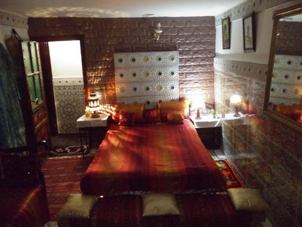 Dar Nouzha A Hotel Fez Bagian luar foto