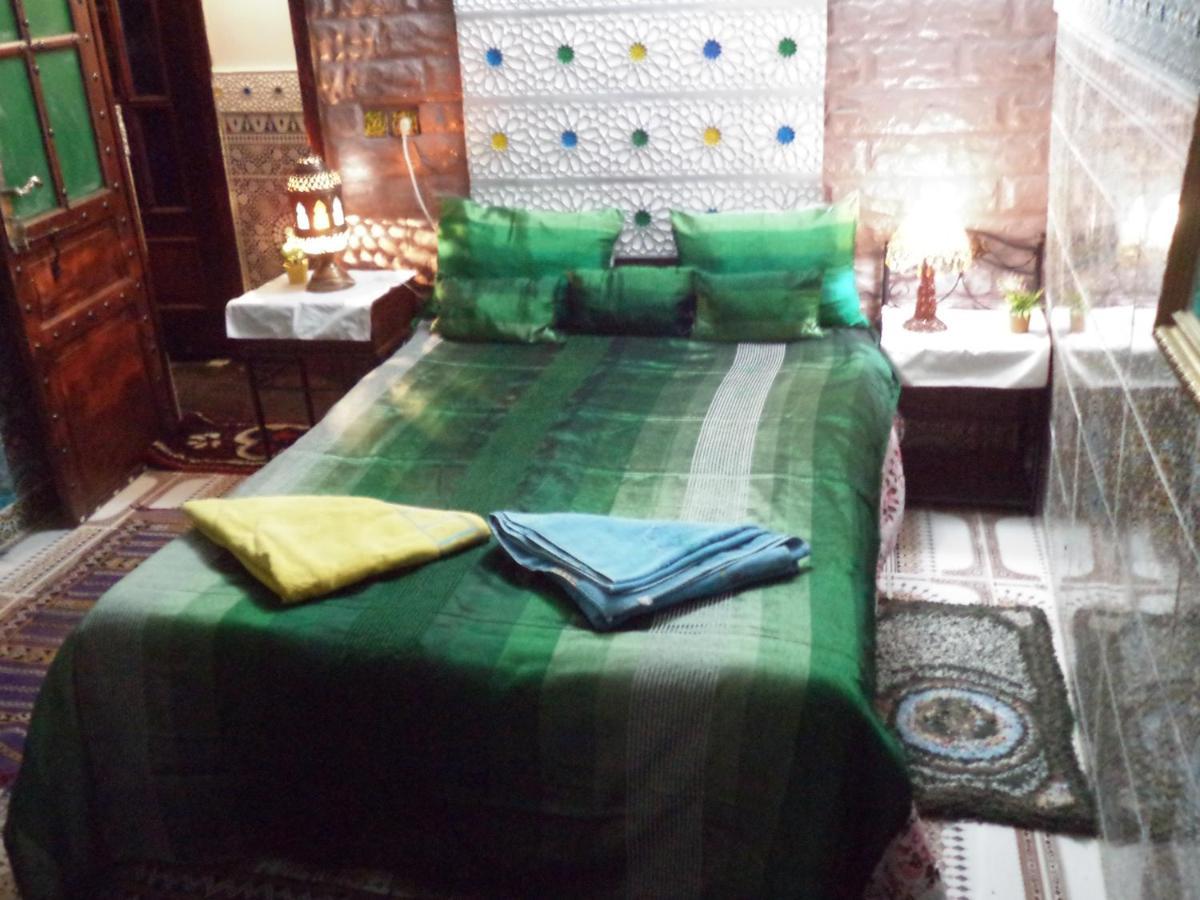 Dar Nouzha A Hotel Fez Bagian luar foto