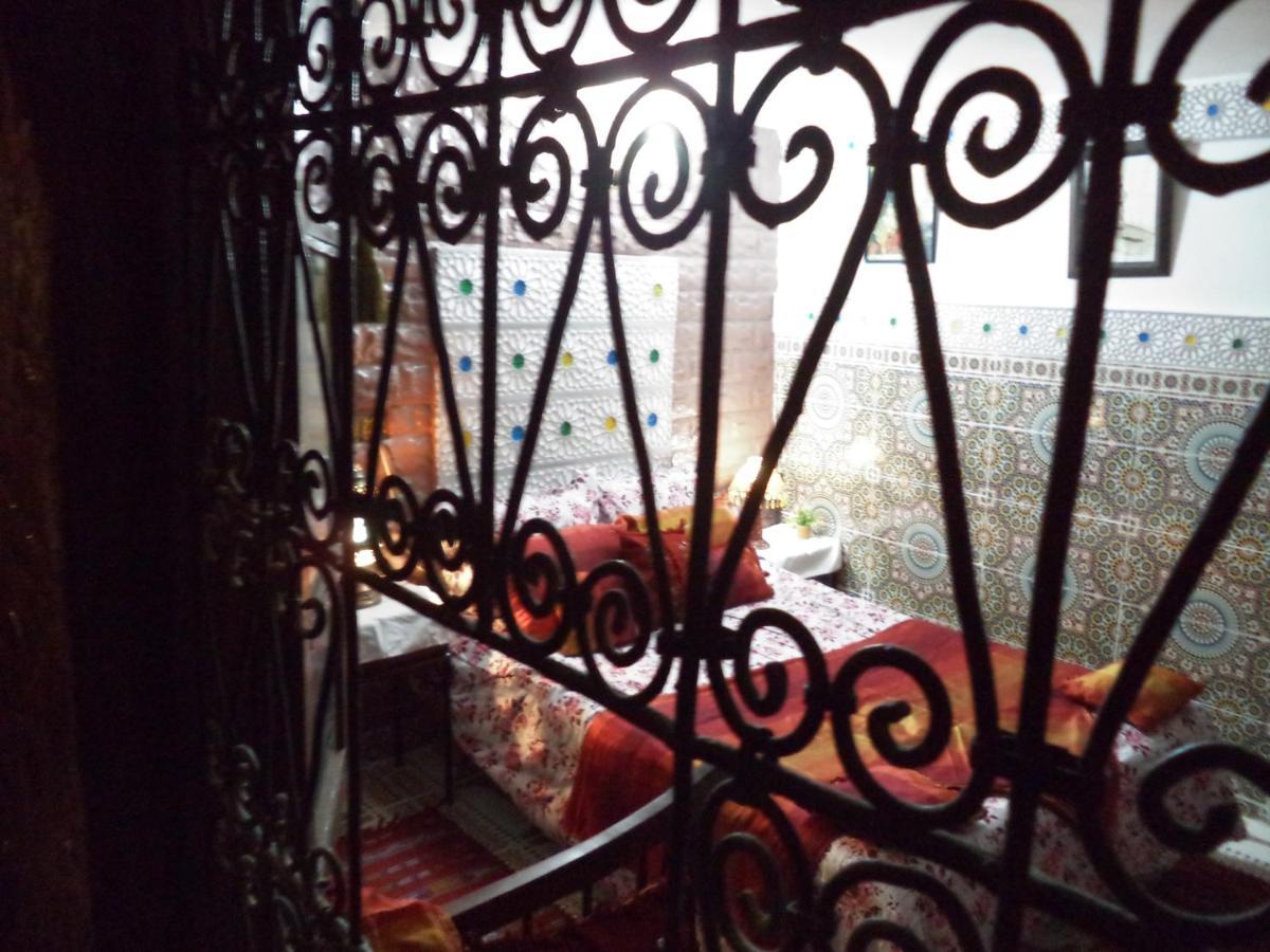 Dar Nouzha A Hotel Fez Bagian luar foto