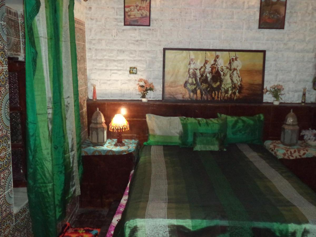 Dar Nouzha A Hotel Fez Bagian luar foto