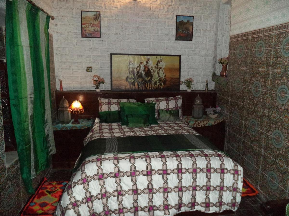 Dar Nouzha A Hotel Fez Bagian luar foto