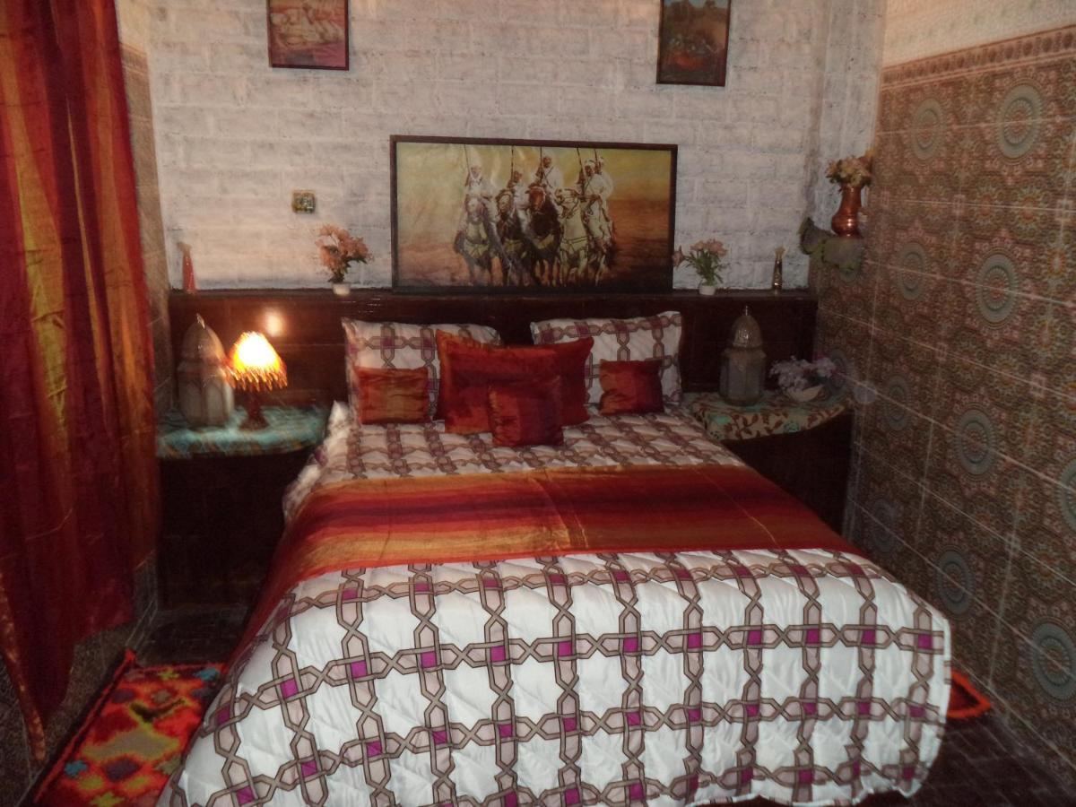 Dar Nouzha A Hotel Fez Bagian luar foto