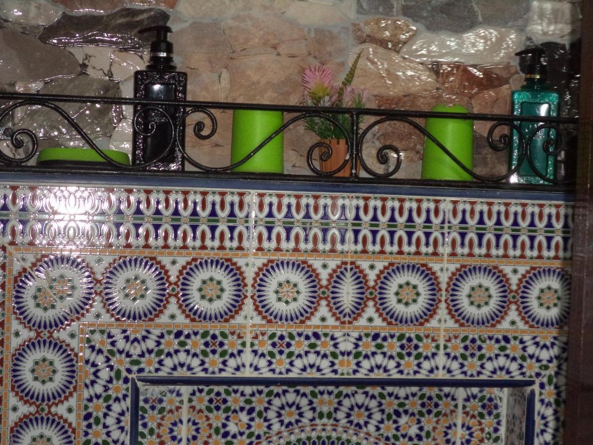 Dar Nouzha A Hotel Fez Bagian luar foto