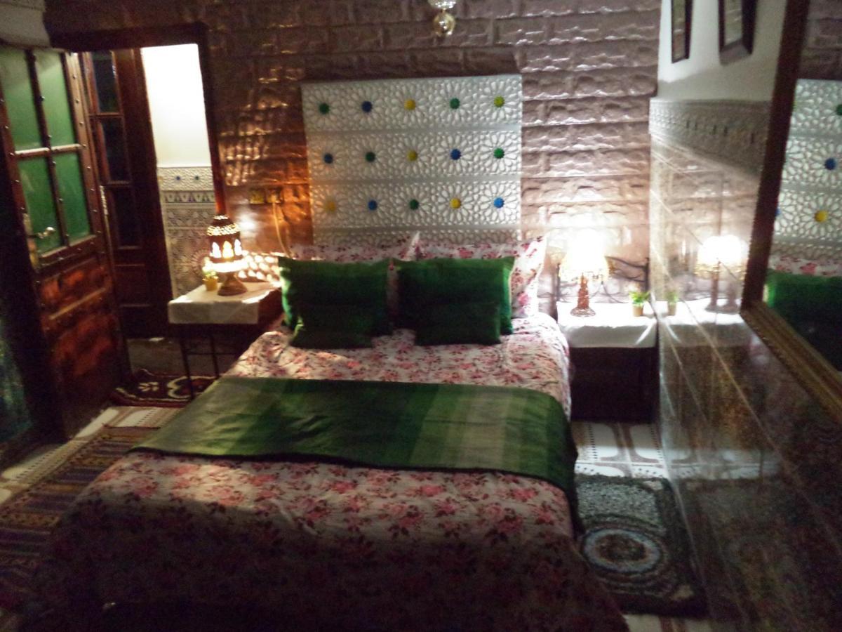 Dar Nouzha A Hotel Fez Bagian luar foto