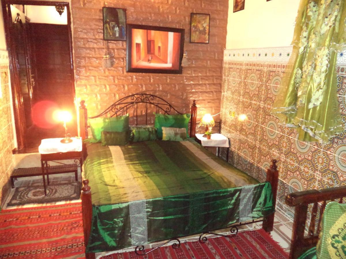 Dar Nouzha A Hotel Fez Bagian luar foto
