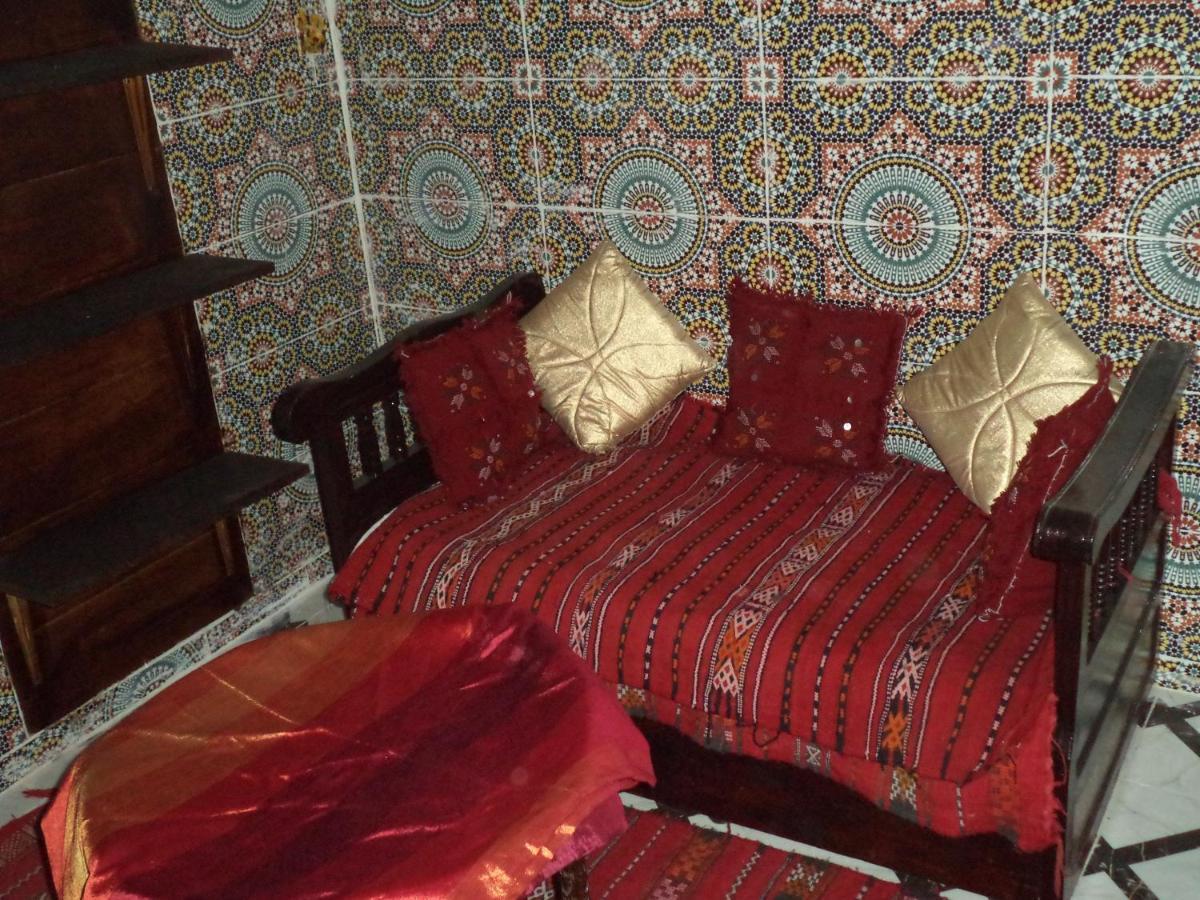 Dar Nouzha A Hotel Fez Bagian luar foto